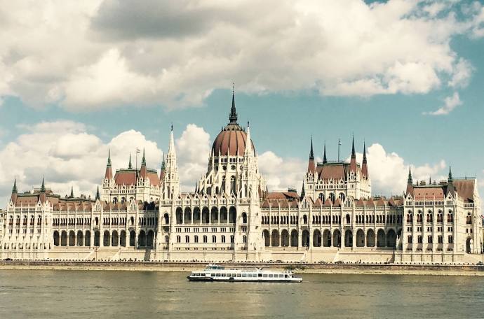 Hungarian Parliament building, Budapest in 2 days